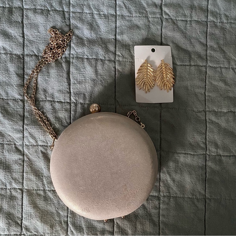 Evening Bag Round Shaped Champagne Party Clutch + a pair of earrings